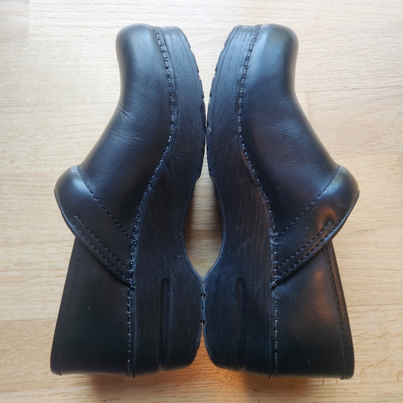 Danskos - Picture 5 of 11